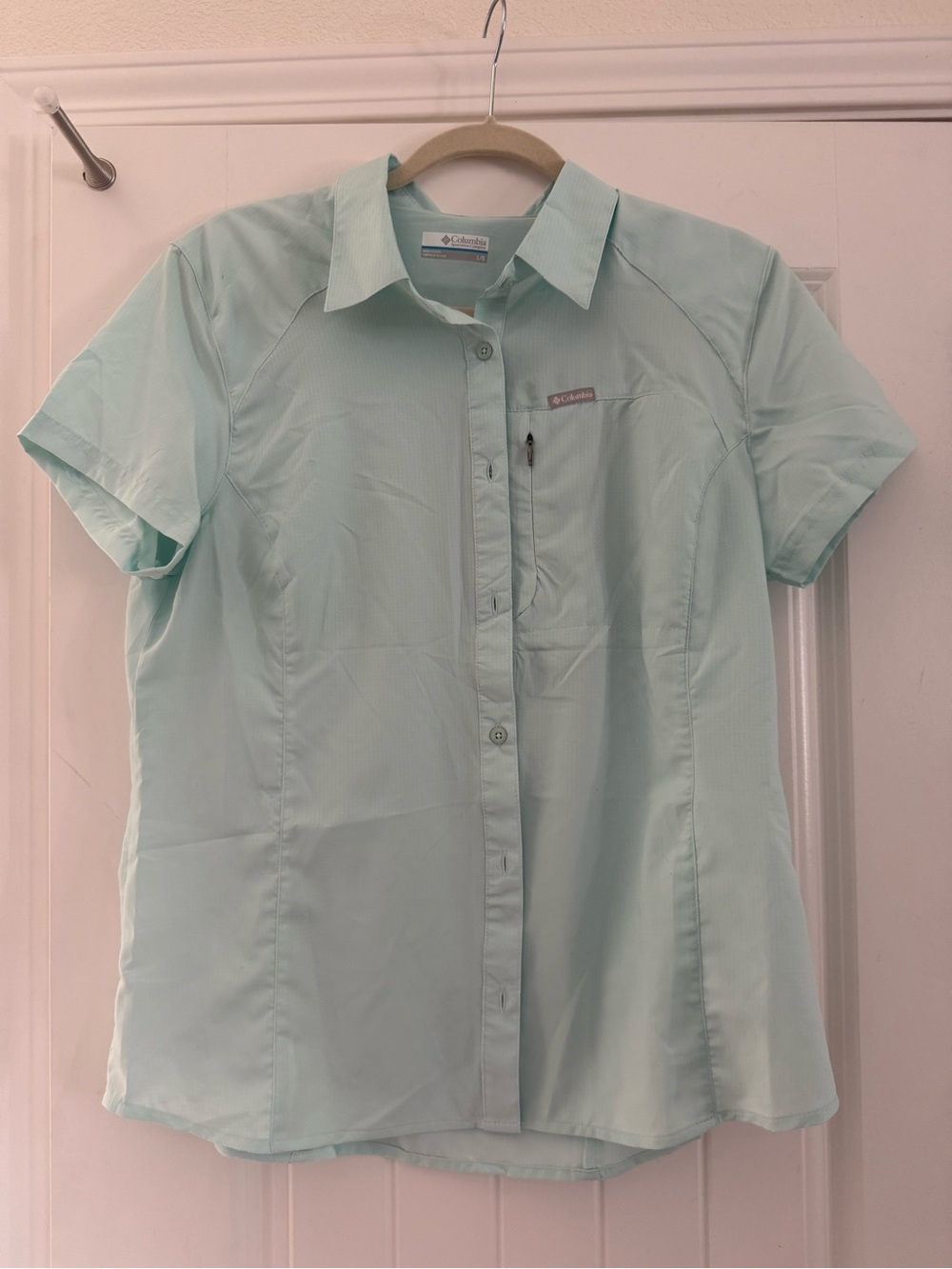 Columbia Mint Green Short Sleeve Button-Up Shirt